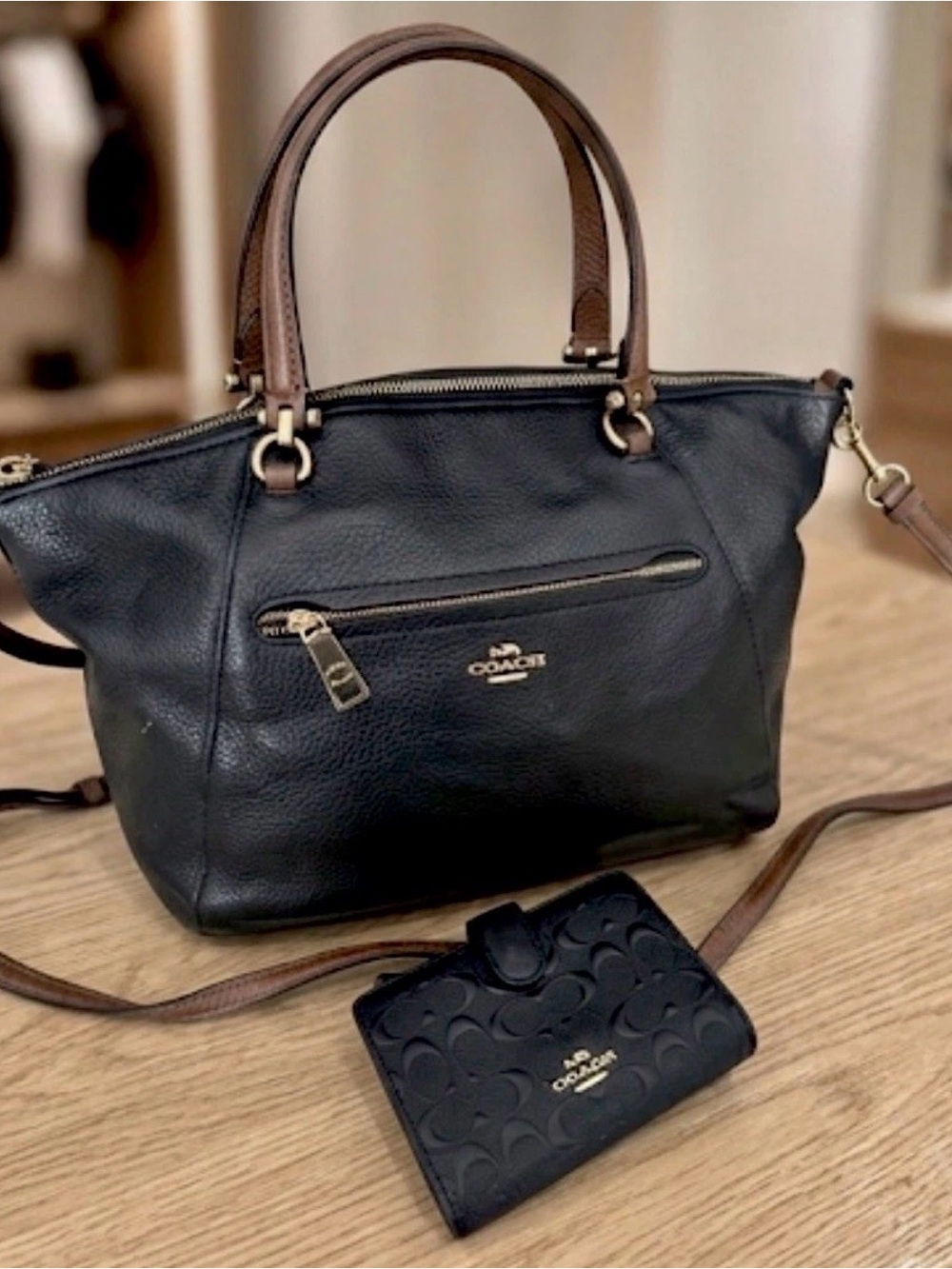 Coach Harley East West shoulder Bag F38250 with wallet